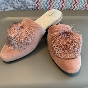 Birdies women’s slippers.